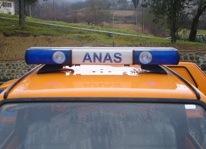 Strada chiusa tra Cannero e Oggebio Strada chiusa tra Cannero e Oggebio