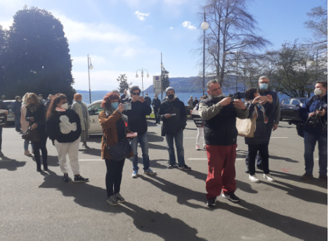 Protesta degli ambulanti a Verbania: “I mercati luoghi sicuri, non capiamo la discriminazione rispetto ai supermercati”