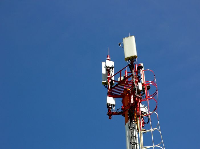 Tecnologia 5G, nuove linee guida per la misura dei campi elettromagnetici generati dalle telecomunicazioni Tecnologia 5G, nuove linee guida per la misura dei campi elettromagnetici generati dalle telecomunicazioni