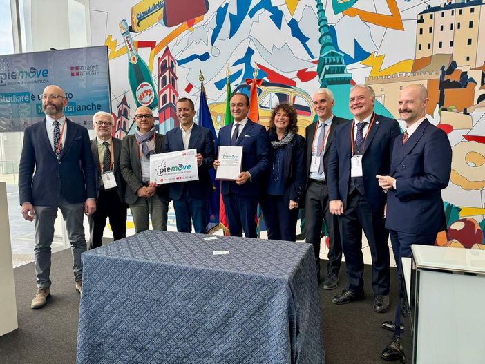 'Piemove' sbarca nel Vco: oltre 250 studenti universitari potranno viaggiare gratis 'Piemove' sbarca nel Vco: oltre 250 studenti universitari potranno viaggiare gratis
