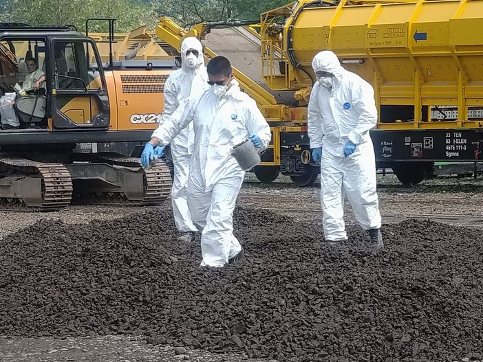 Vasta operazione della Polizia di Stato contro l'illecito smaltimento di rifiuti   VIDEO