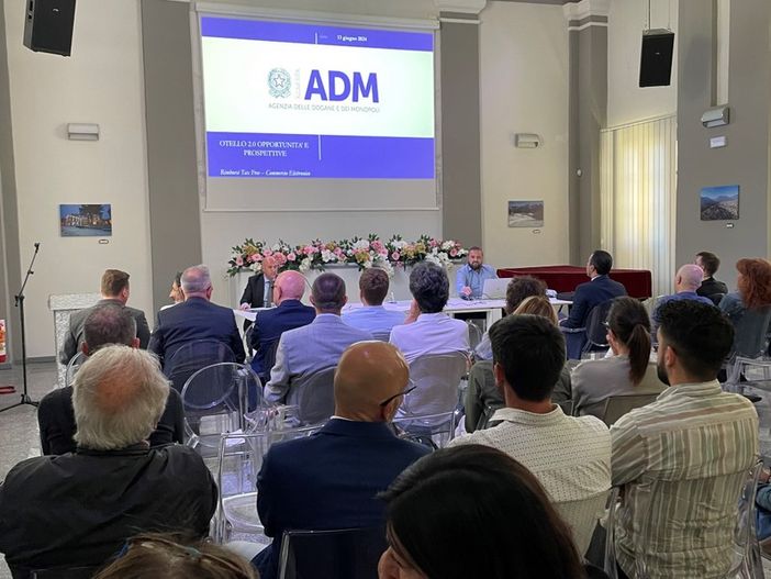 Dogane, per i cittadini più agevolazioni e procedure telematiche semplificate Dogane, per i cittadini più agevolazioni e procedure telematiche semplificate