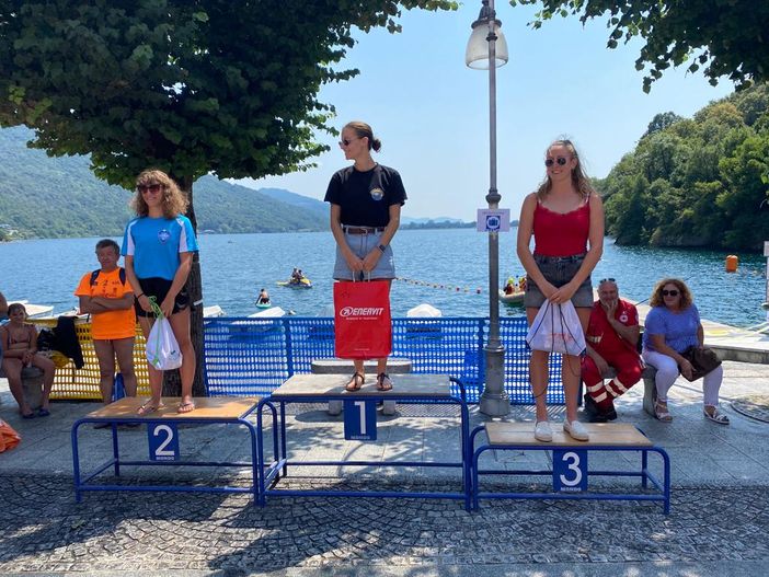 In quattrocento per la traversata del Lago di Mergozzo