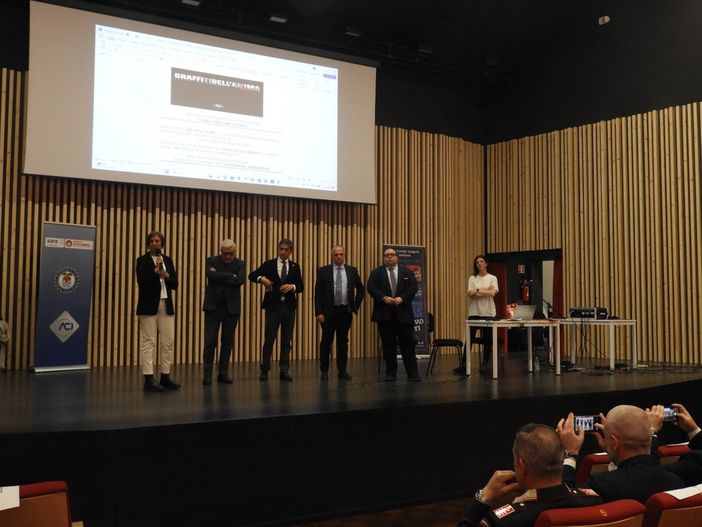 “Graffiti dell’Anima”: le storie dietro le sirene per insegnare la sicurezza ai ragazzi “Graffiti dell’Anima”: le storie dietro le sirene per insegnare la sicurezza ai ragazzi