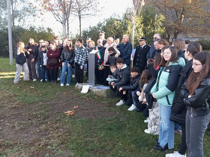Verbania celebra la Giornata contro la violenza sulle donne FOTO