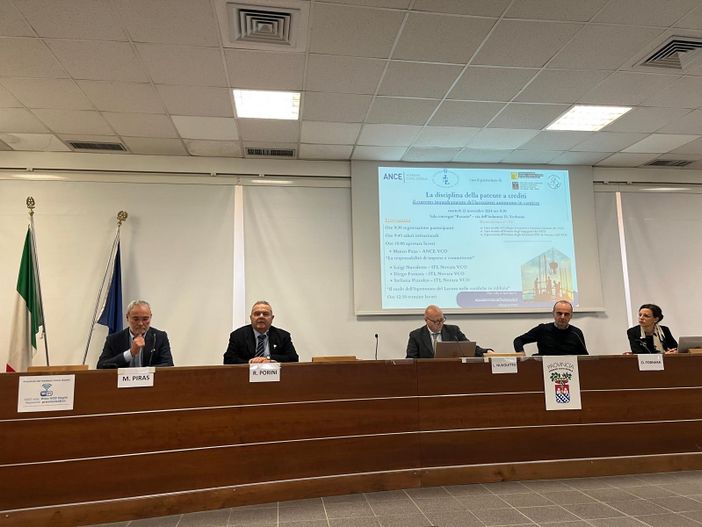 Patente a crediti nei cantieri, partecipato il convegno promosso da Ance e Itl Patente a crediti nei cantieri, partecipato il convegno promosso da Ance e Itl