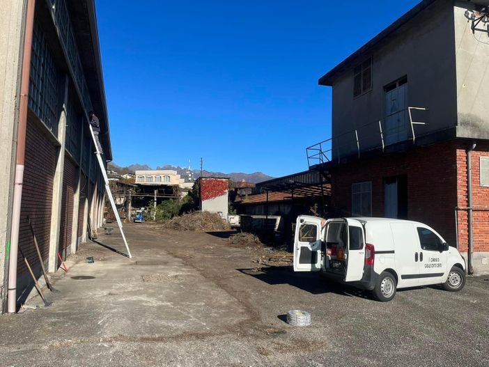 Casale Corte Cerro, storico accordo tra l'amministrazione e la famiglia Calderoni FOTO Casale Corte Cerro, storico accordo tra l'amministrazione e la famiglia Calderoni FOTO