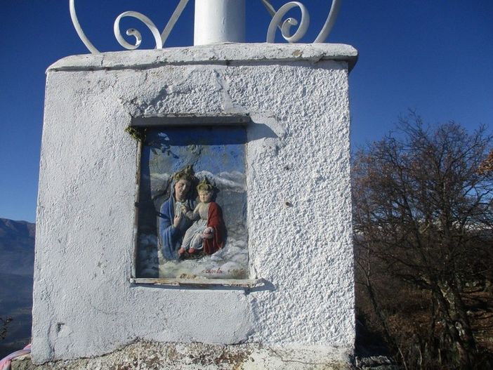 Attrezzato il monolito del Pietraborga sopra Trana Attrezzato il monolito del Pietraborga sopra Trana