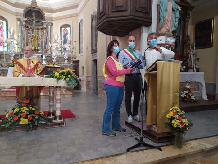 L'Ossola invoca la Madonna Nera di Oropa per la fine della pandemia L'Ossola invoca la Madonna Nera di Oropa per la fine della pandemia