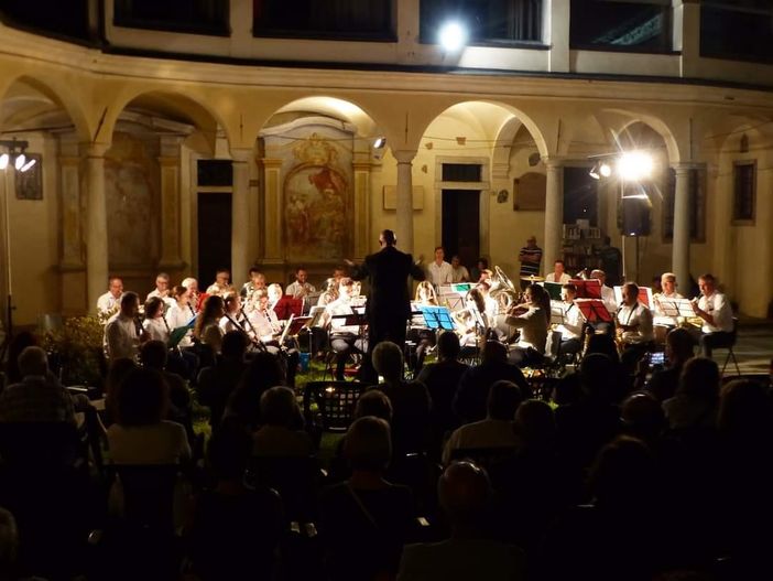 Mergozzo si nota, rimandato di un giorno il concerto "Una notte in Italia" Mergozzo si nota, rimandato di un giorno il concerto "Una notte in Italia"