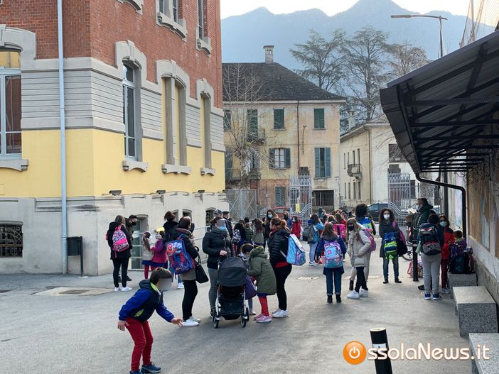 La Regione scrive al ministero per capire a chi sarà data la possibilità di richiedere scuola in presenza per i propri figli