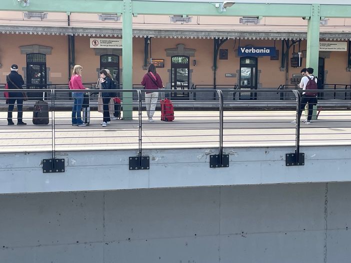 Nuovi disagi per i pendolari sulla tratta tra Domodossola e Milano Centrale Nuovi disagi per i pendolari sulla tratta tra Domodossola e Milano Centrale