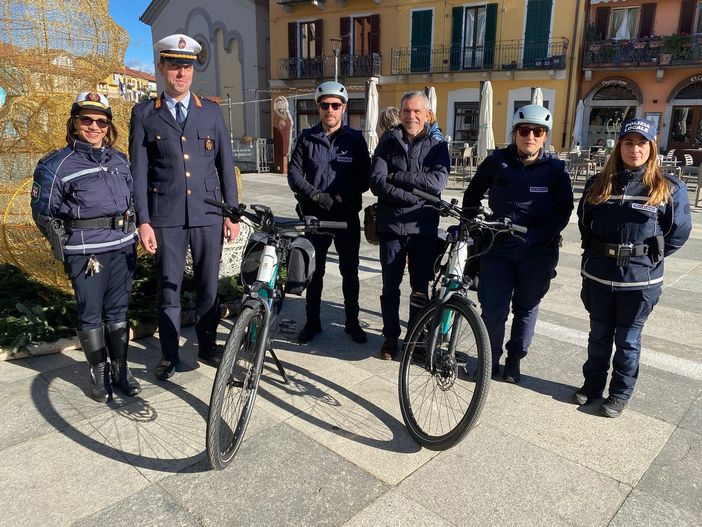 Due nuove e-bike per la polizia locale di Omegna Due nuove e-bike per la polizia locale di Omegna