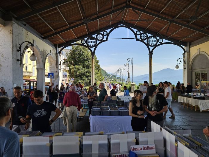 Vinilpatia a Verbania tra vinili, musica e passione Vinilpatia a Verbania tra vinili, musica e passione