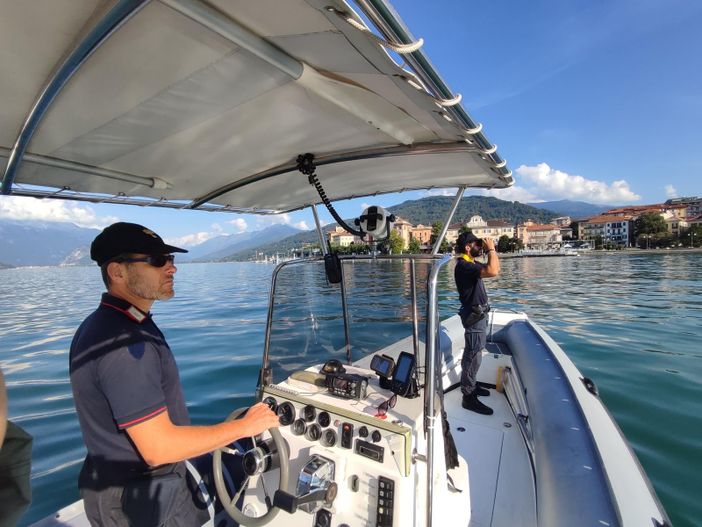 Controlli sul Lago Maggiore: sanzioni per oltre 5.000 euro a imbarcazioni irregolari