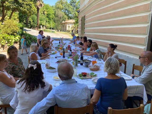 Un'estate al lago per 45 bimbi e ragazzi ucraini