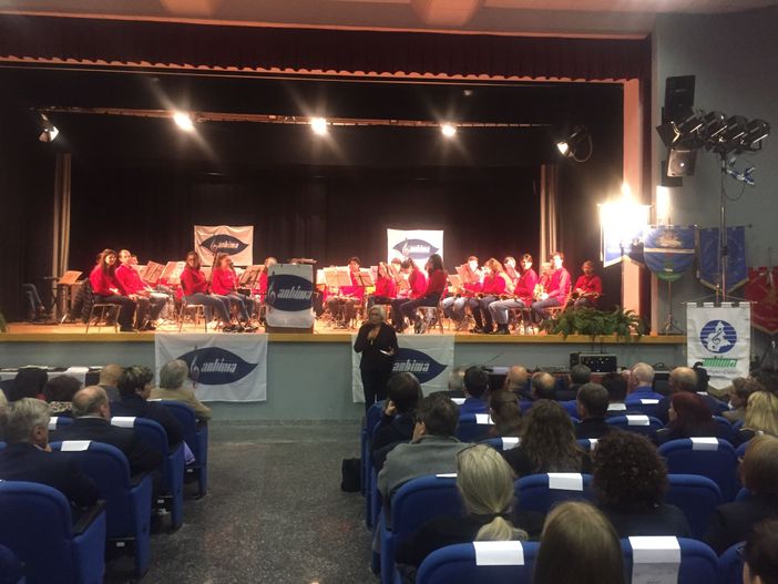 &quot;Nozze d’oro e d’argento con la musica&quot; per Anbima Vco a Santa Maria Maggiore