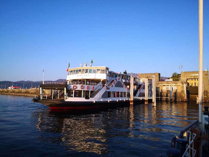 Uno studente del Cobianchi aggredito da un coetaneo per un posto in traghetto