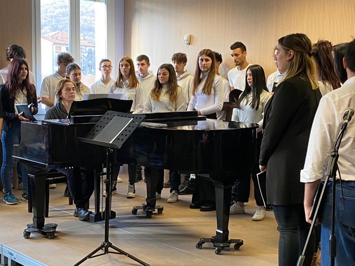 Due mostre al Gobetti: una sulla Shoah e una per ricordare Lara Leopaldi