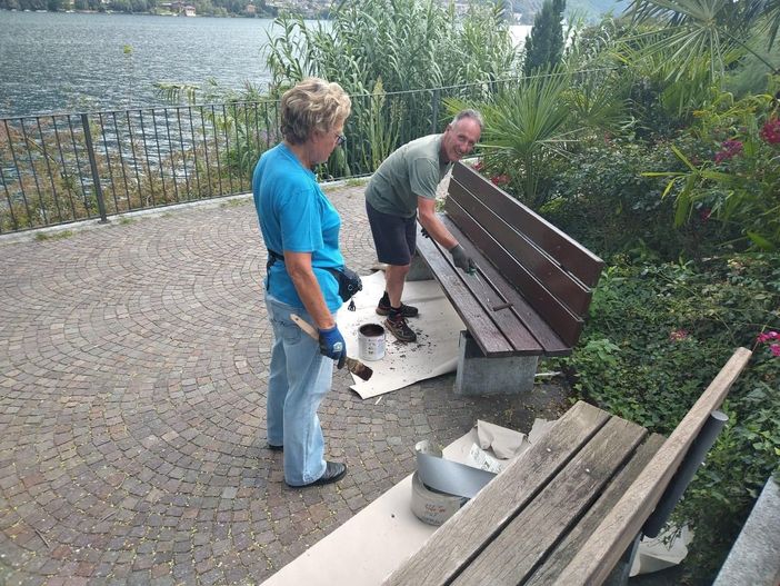 Gli Amici di Bagnella, Insieme Si Puo', si prendono cura del lungolago Gli Amici di Bagnella, Insieme Si Puo', si prendono cura del lungolago