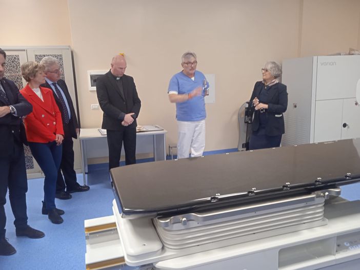 Due nuovi acceleratori per la Radioterapia del Castelli    FOTO Due nuovi acceleratori per la Radioterapia del Castelli    FOTO