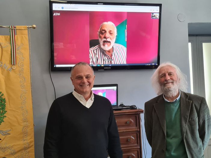 Omegna si colora con il Mercatino di Primavera