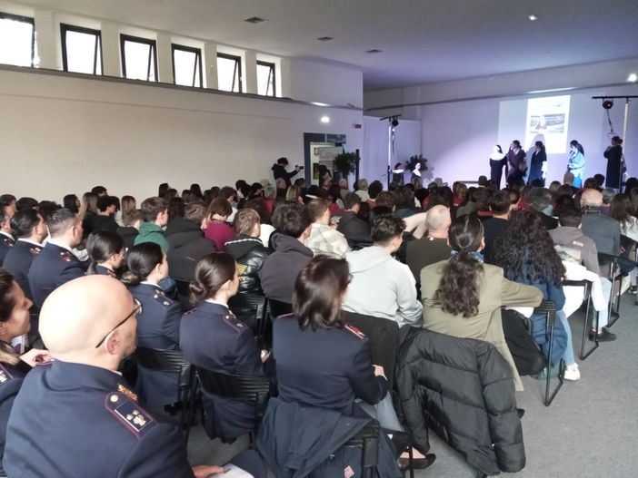 Al liceo Cavalieri lo spettacolo sulle Magdalene per la Giornata contro la violenza di genere