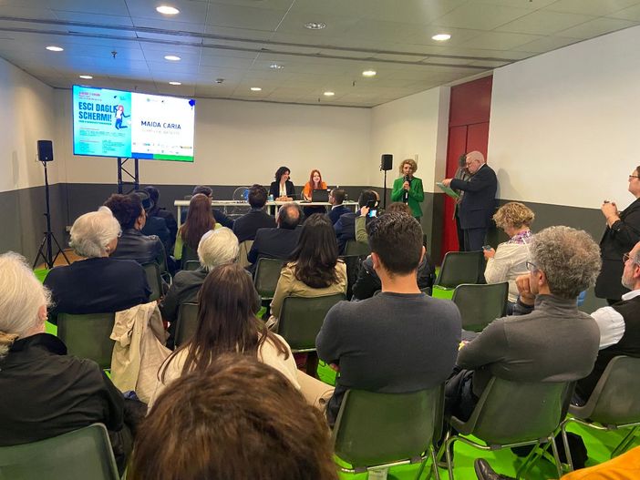 CSVnet Piemonte al Salone del libro con la campagna di promozione “Esci dagli schermi” CSVnet Piemonte al Salone del libro con la campagna di promozione “Esci dagli schermi”