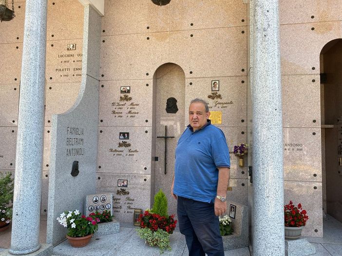 Denuncia di problemi al cimitero di Cireggio: Dario Galizzi solleva critiche