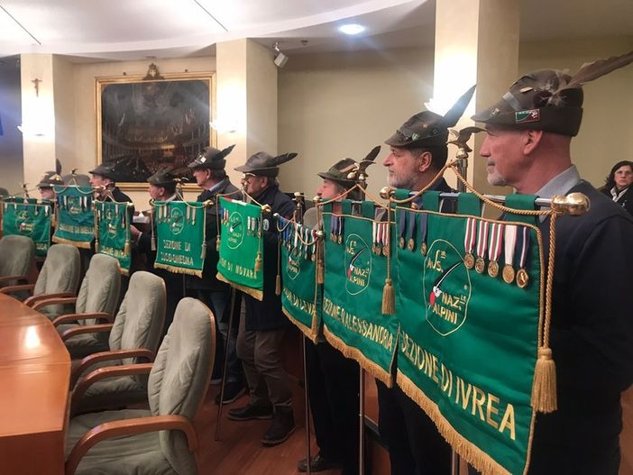 La Regione celebra la giornata degli Alpini: “Coraggio e valore da studiare nelle scuole”