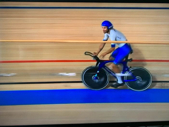 Mondiali di ciclismo a Glasgow, Ganna e compagni si qualificano con il terzo tempo