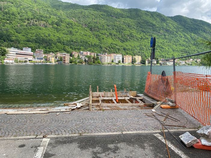 Al via i lavori per la posa dei nuovi pontili a giardini pubblici