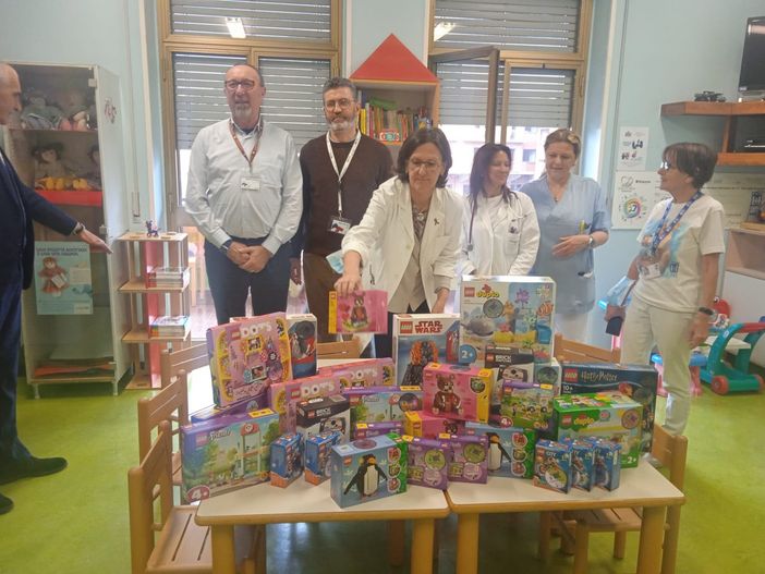 Giochi Lego per i piccoli pazienti del reparto di pediatria Giochi Lego per i piccoli pazienti del reparto di pediatria