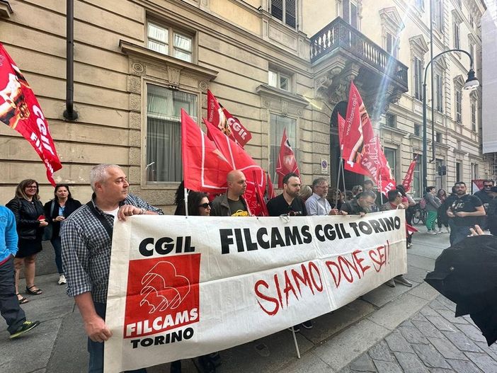 Visite mediche, la rivolta dei lavoratori del call center: “Le lunghe attese non sono colpa nostra” Visite mediche, la rivolta dei lavoratori del call center: “Le lunghe attese non sono colpa nostra”