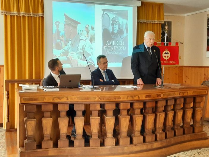 Buona partecipazione per la presentazione del libro “Amedeo Duca d’Aosta – il principe aviatore”