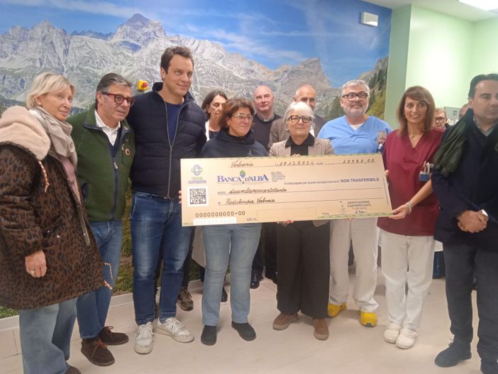 Un nuovo acceleratore per la radioterapia all'ospedale Castelli FOTO Un nuovo acceleratore per la radioterapia all'ospedale Castelli FOTO