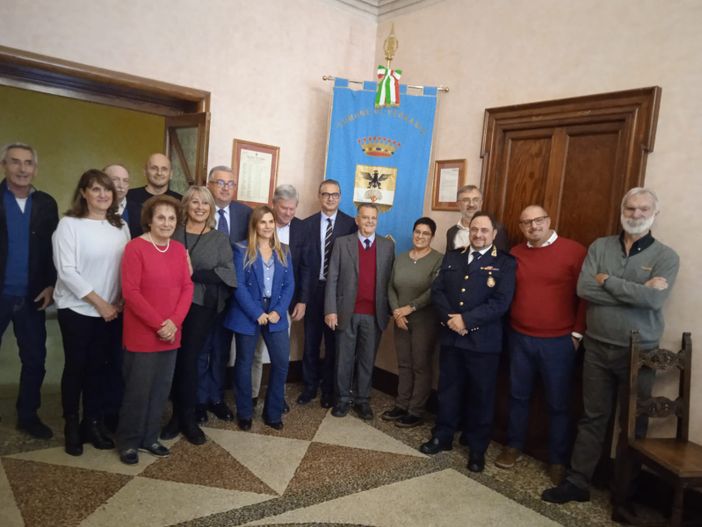 Albertella presenta Domenico D'Apolito, il nuovo segretario comunale di Verbania Albertella presenta Domenico D'Apolito, il nuovo segretario comunale di Verbania