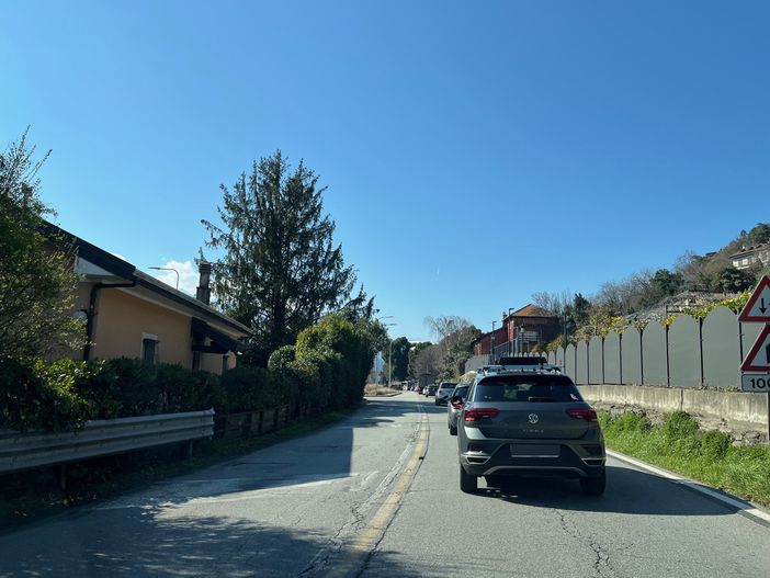 Traffico in tilt lungo la statale del lago Maggiore Traffico in tilt lungo la statale del lago Maggiore