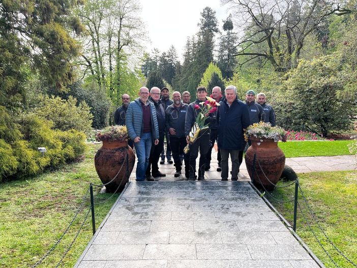 A Villa Taranto l'omaggio al capitano Neil Mc Eacharn, creatore dei giardini botanici A Villa Taranto l'omaggio al capitano Neil Mc Eacharn, creatore dei giardini botanici