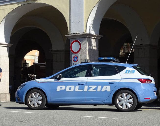 Verbania, fermato con cocaina, eroina e hashish: patente ritirata a un 44enne