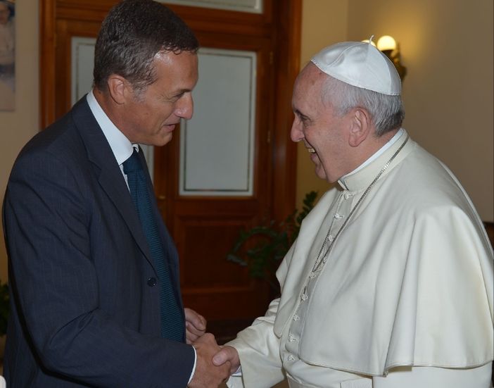 Luca Scolari ricorda Papa Francesco: “Mi ha spronato a continuare nell'unire lo sport a iniziative di pace e fratellanza”