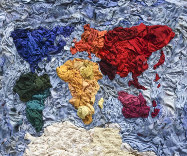 'Stracci', un documentario sul riciclo pratese degli abiti usati e l'impatto ambientale della moda