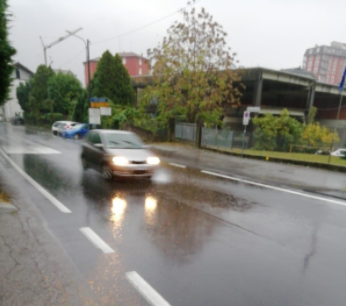 Omegna, nuovi allagamenti in via Comoli Omegna, nuovi allagamenti in via Comoli
