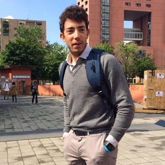 Gabriele Besozzi presenta il nuovo libro "Luna Rossa. Pronta al decollo" Gabriele Besozzi presenta il nuovo libro "Luna Rossa. Pronta al decollo"