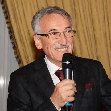 Francesca Giordano confermata alla guida dell’Ente dei Sacri Monti del Piemonte. Suo vice sarà Maurizio De Paoli Francesca Giordano confermata alla guida dell’Ente dei Sacri Monti del Piemonte. Suo vice sarà Maurizio De Paoli