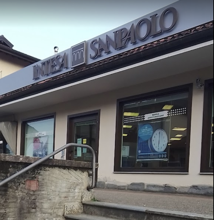 Già riaperto il bancomat di Trobaso