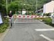 Crusinallo, barriere anti attraversamento al passaggio a livello di via Lagostina