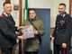 Gravellona Toce, l'incontro commosso tra un cittadino e i carabinieri che gli hanno salvato la vita Gravellona Toce, l'incontro commosso tra un cittadino e i carabinieri che gli hanno salvato la vita