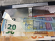 Manomettono alcuni bancomat e rubano 4000 euro, arrestati a Milano un romeno e un albanese