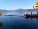 Cannero, cisterna perde gasolio nel lago. Intervengono i Vigili del fuoco